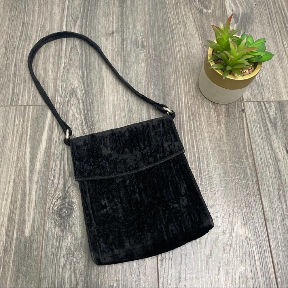 🌈 crushed velvet shoulder bag